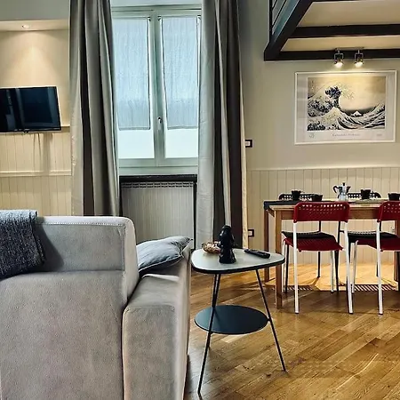 Loft Labo - Cozy Loft Authentic Suburbs Apartmán *