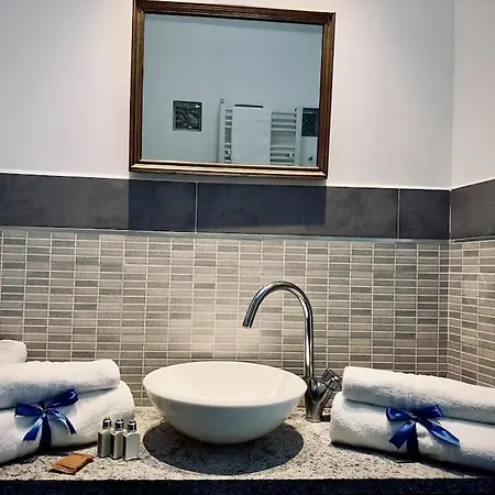 Loft Labo - Cozy Loft Authentic Suburbs Appartement